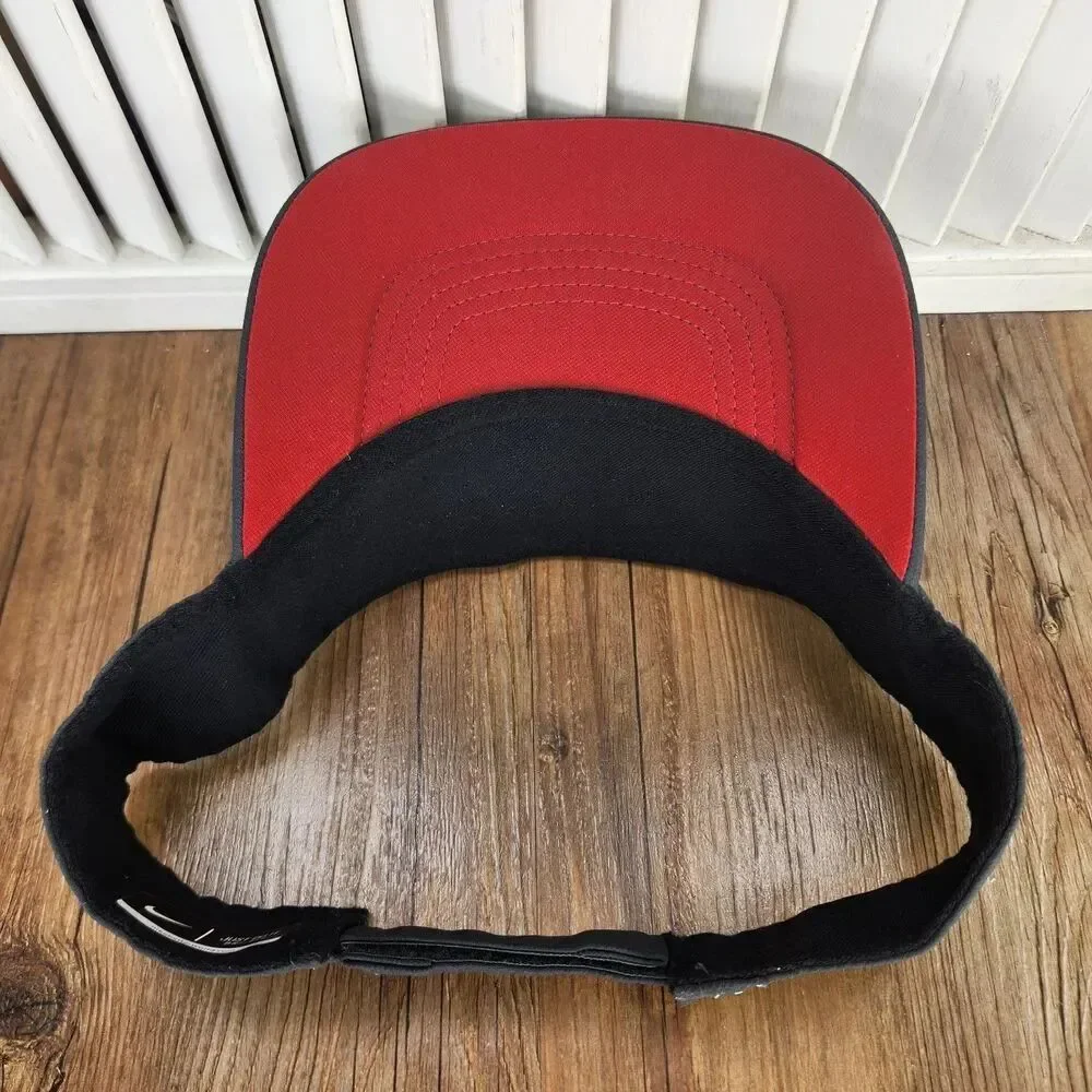 Nike Dri-Fit Arkansas Razorbacks Visor Gray Red Strapback Golf Tennis College